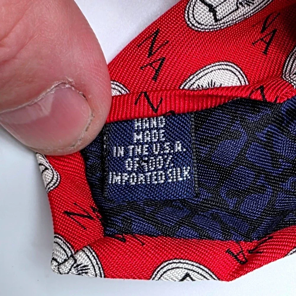 Vineyard Vines Mens Newark Academy Silk Tie Red Custom Collection Made in USA